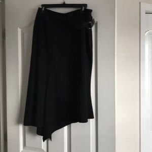 Black side belted skirt